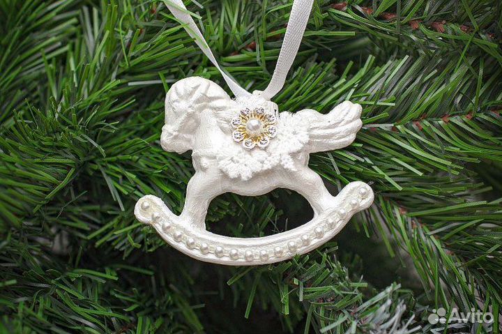 Новогодние игрушки