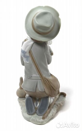 Фарфоровая фигура 