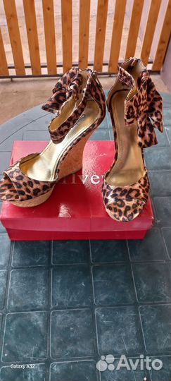 Босоножки женские 39 размер