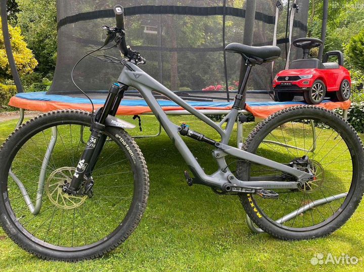 Двухподвес YT Jeffsy 29er Carbon