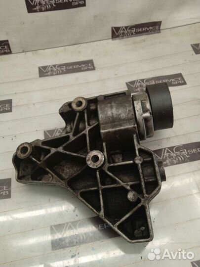 Кронштейн генератора VAG VW тигуан пассат шкода