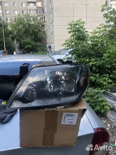 Фары mitsubishi outlander 1 оригинал