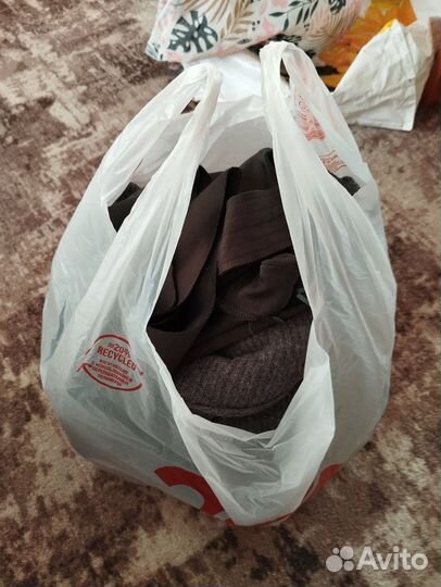 Женские вещи бесплатно 42-44