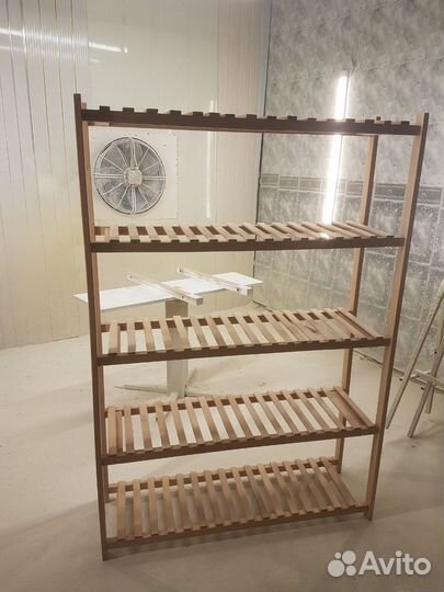 Полки стеллажи деревянные