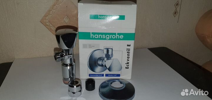 Угловой кран Hansgrohe