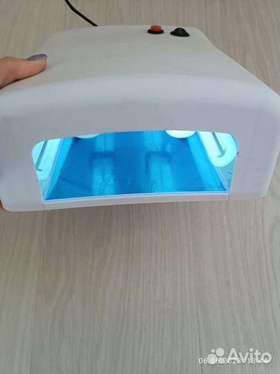 Лампа для ногтей