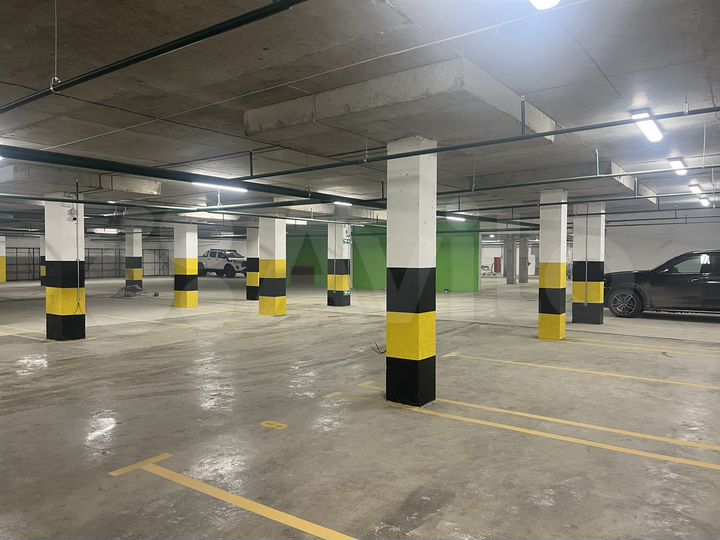 Машиноместо, 15 м²