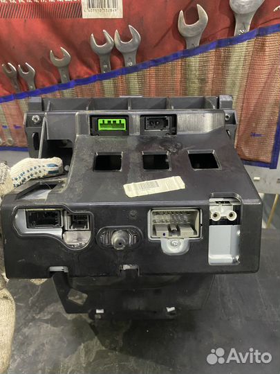 Магнитола (мультимедиа) volvo xc90 2006-2014