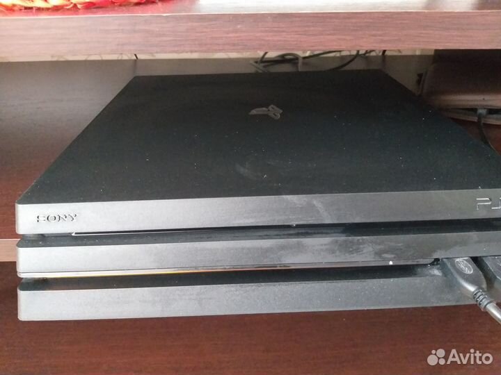 Продам ps4 pro 1tb