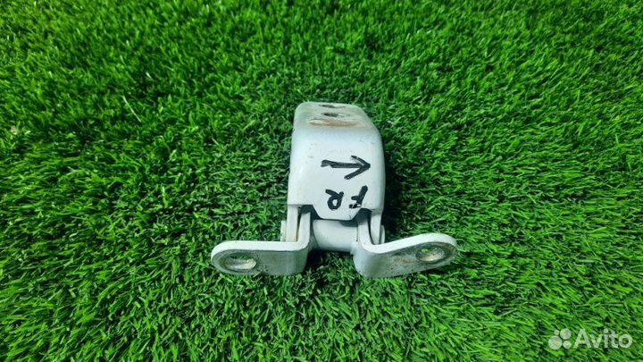 Петля двери верхняя передняя правая Brilliance V5