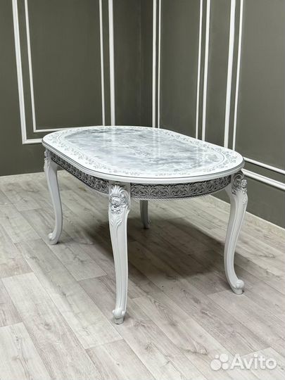 Комплект стол и стулья. В наличии