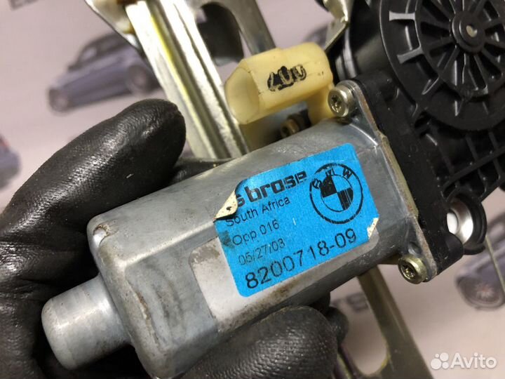 Задний правый стеклоподъемник BMW E46 седан