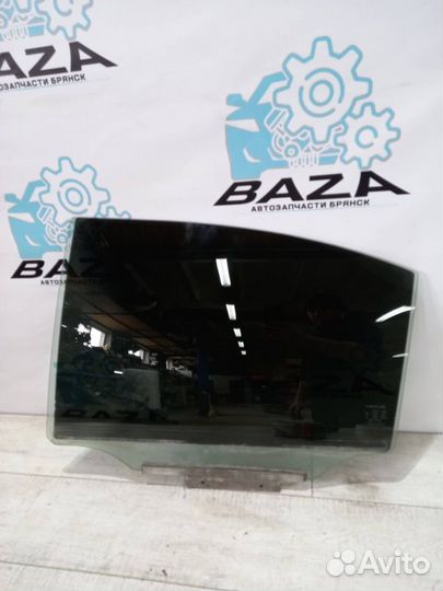 Стекло задней левой двери Lexus IS II