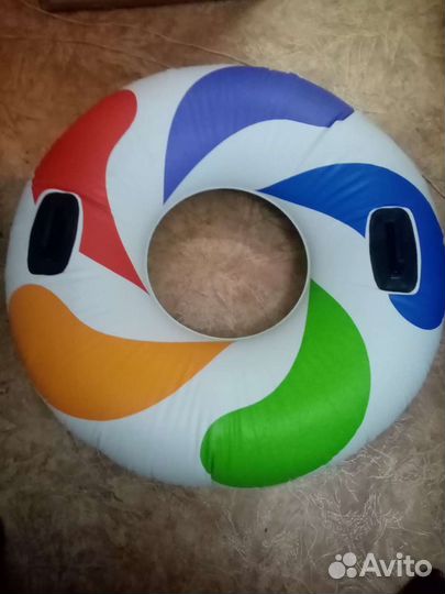 Надувной круг шина