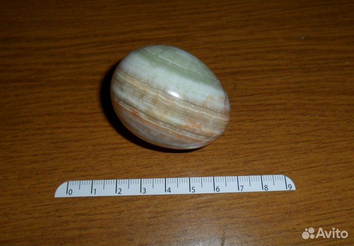 Яйцо из камня