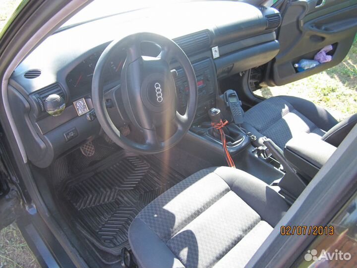Audi A4 1.6 МТ, 2001, 350 000 км