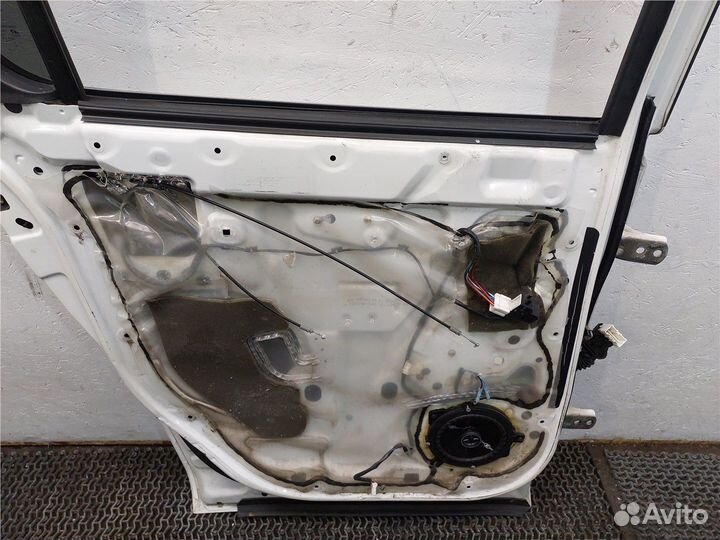 Дверь боковая Nissan Armada, 2004