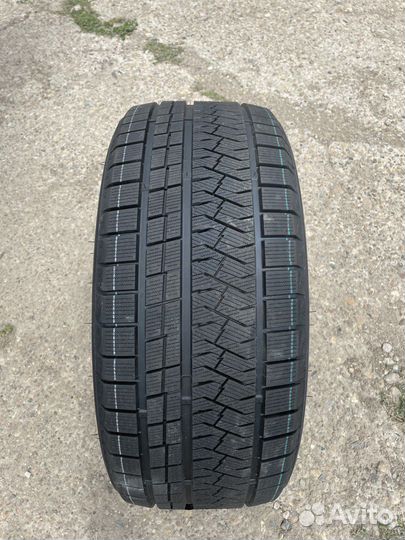 Triangle PL02 235/35 R19 91W