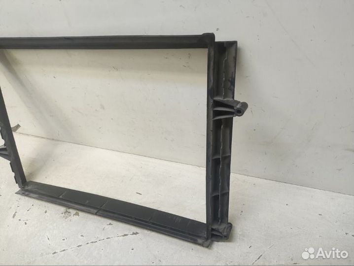 Рамка радиатора Volvo S80 1 1998-2006