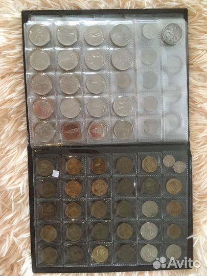 Альбом с монетами (227 шт.)