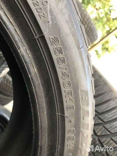 Bridgestone Blizzak LM-32 255/40 R18
