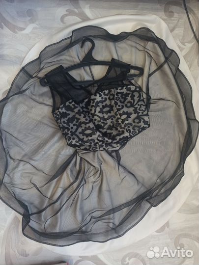 Платье нарядное 44 46