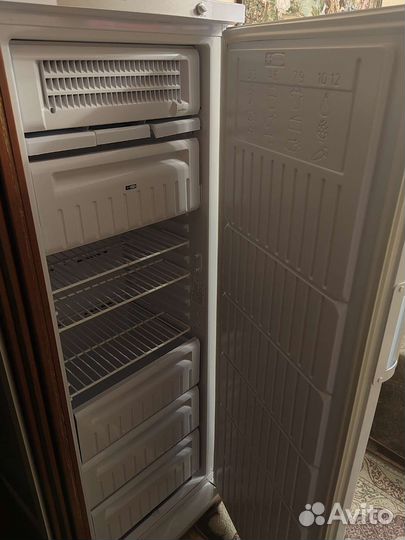 Морозильная камера indesit