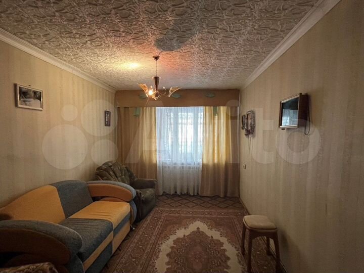 3-к. квартира, 66 м², 1/3 эт.