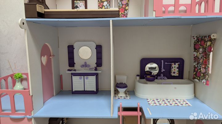 Домик кукольный