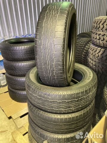 Bridgestone Dueler H/T D687 265/65 R17