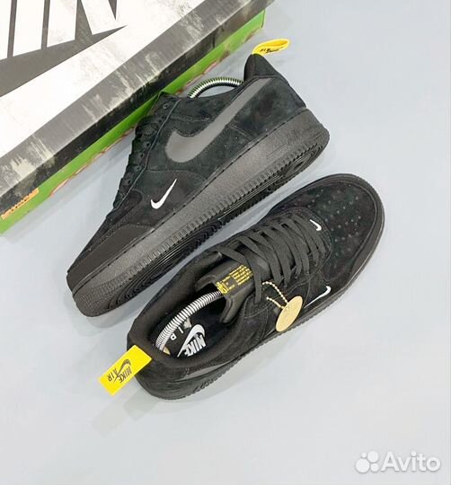 Кроссовки мужские в наличии