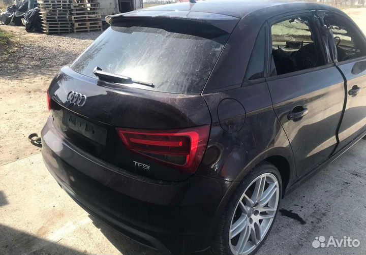 Audi A1 8X Sportback S-line 2012 г на запчасти