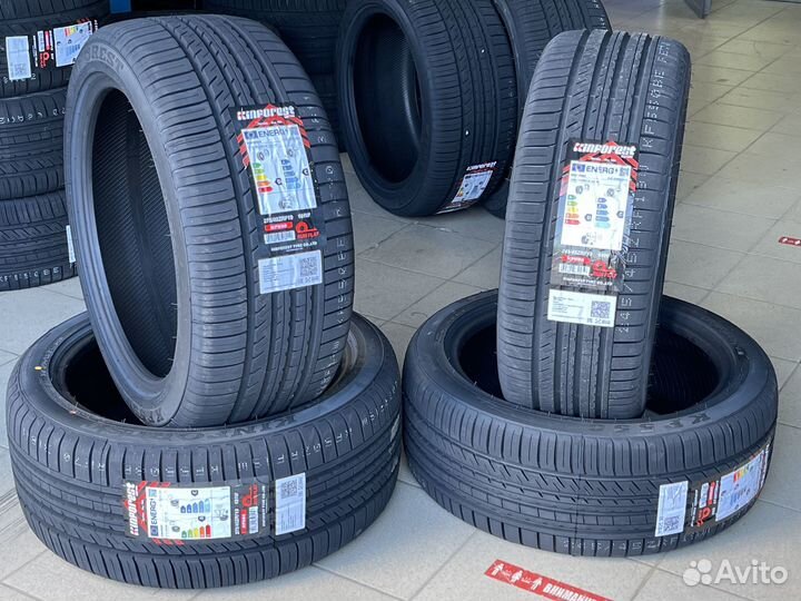 Kinforest KF550-UHP 275/40 R19 101W