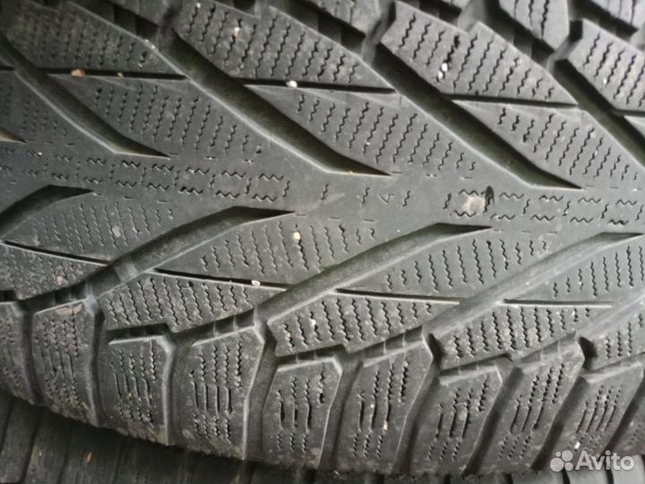 Nokian Tyres Hakkapeliitta R2 285/60 R18 95R