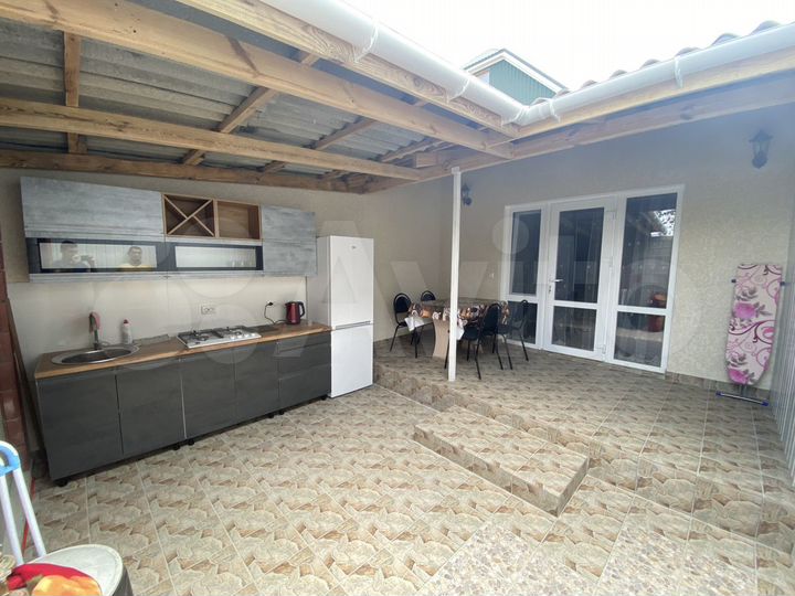 Дом 22 м² на участке 4 сот.