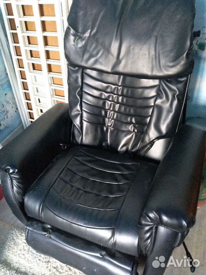 Массажное кресло