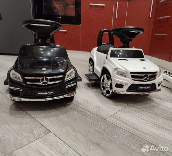 Машинка каталка толокар