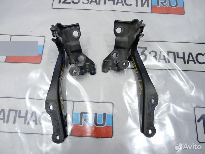 Петля капота левая Subaru Outback BRF EZ36 2010