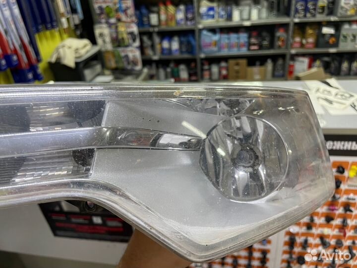 Фара противотуманная левая citroen C5 (2008)