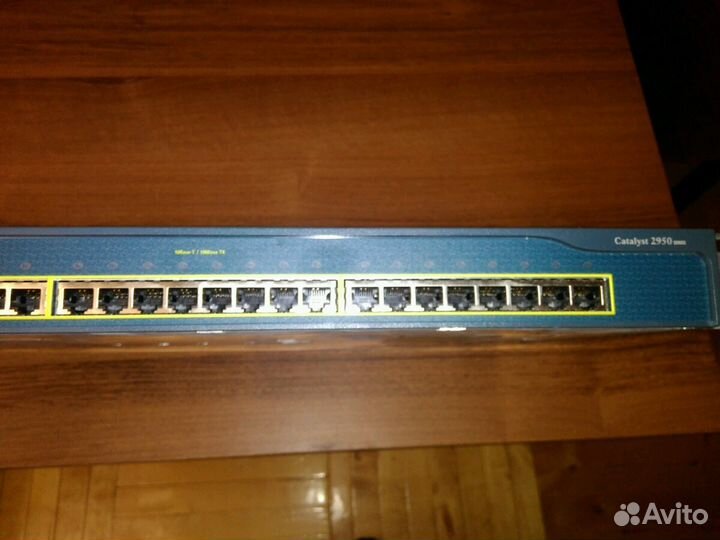Cisco Catalyst 2950-24 Управляемый коммутатор (swi