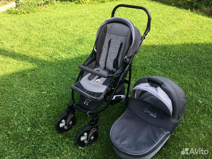 Прогулочная коляска зимняя