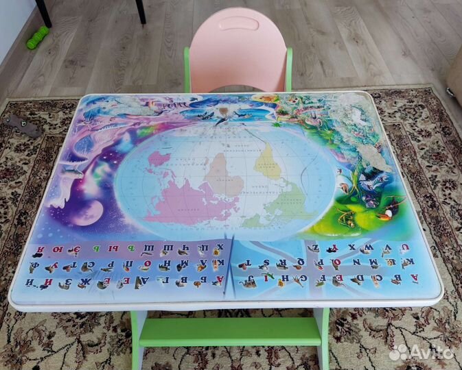 Детский стол и стул