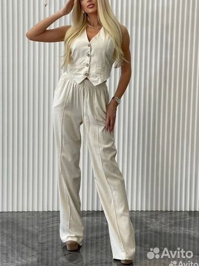 Льняной костюм женский