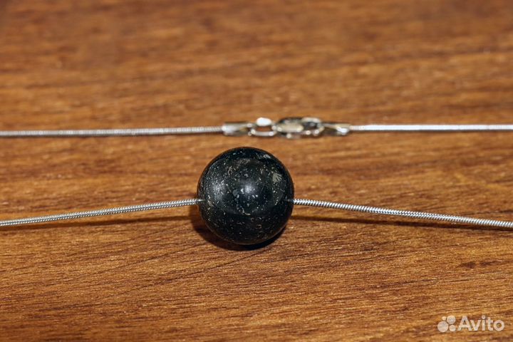 Кулон с метеоритом Царев