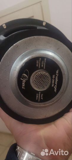 Активный сабвуфер