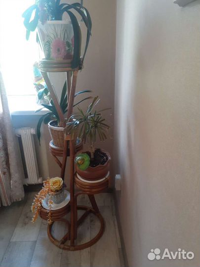 Подставка для цветов напольная деревянная
