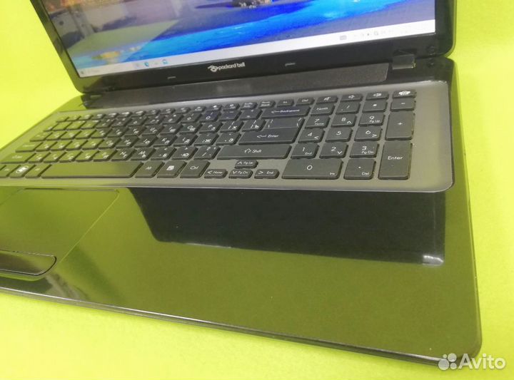 Игровой ноутбук Packard Bell i3/8 гб/экран 17/Ssd