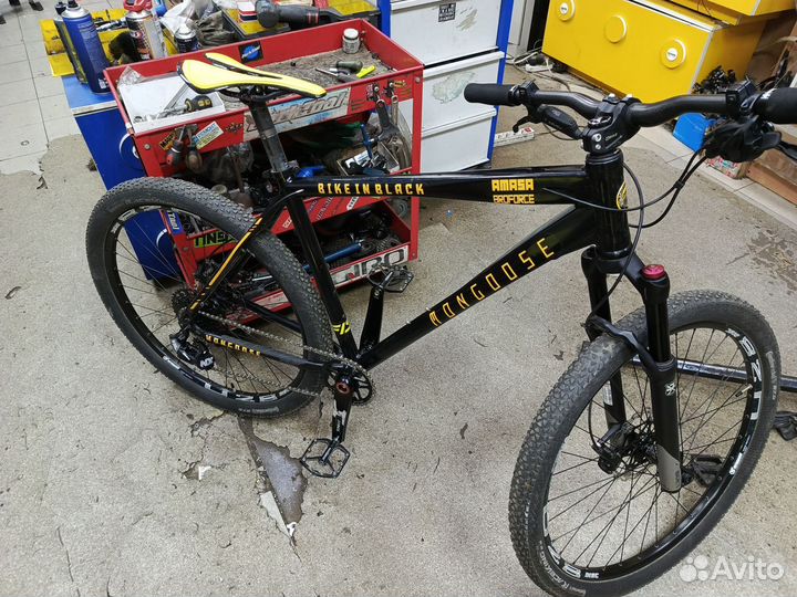 Велосипед Mongoose 27.5 Amasa Custom