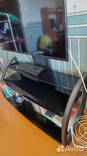 Стойка под телевизор