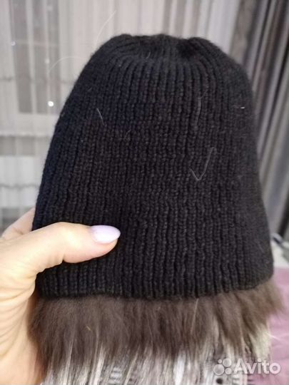 Шапка женская вязаная из лисы